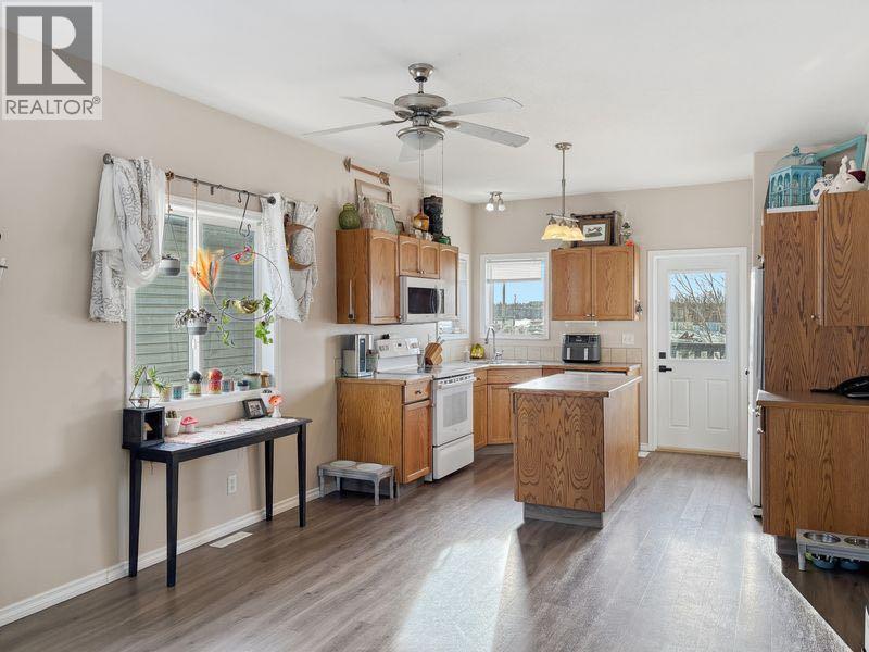 4513 44 Avenue Close, Rocky Mountain House, Alberta  T4T 0A5 - Photo 5 - A2279804