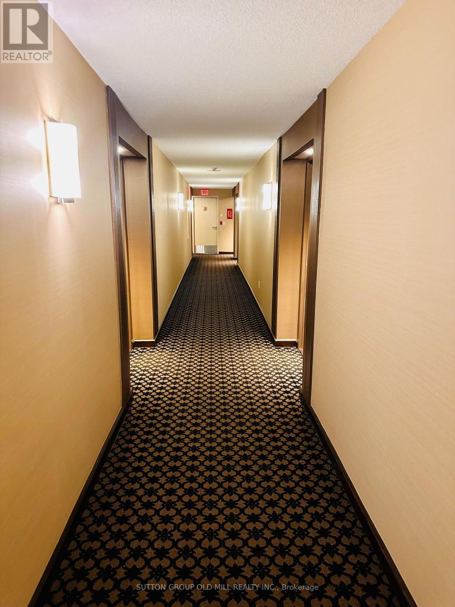 2205 - 101 SUBWAY CRESCENT, Toronto, Ontario