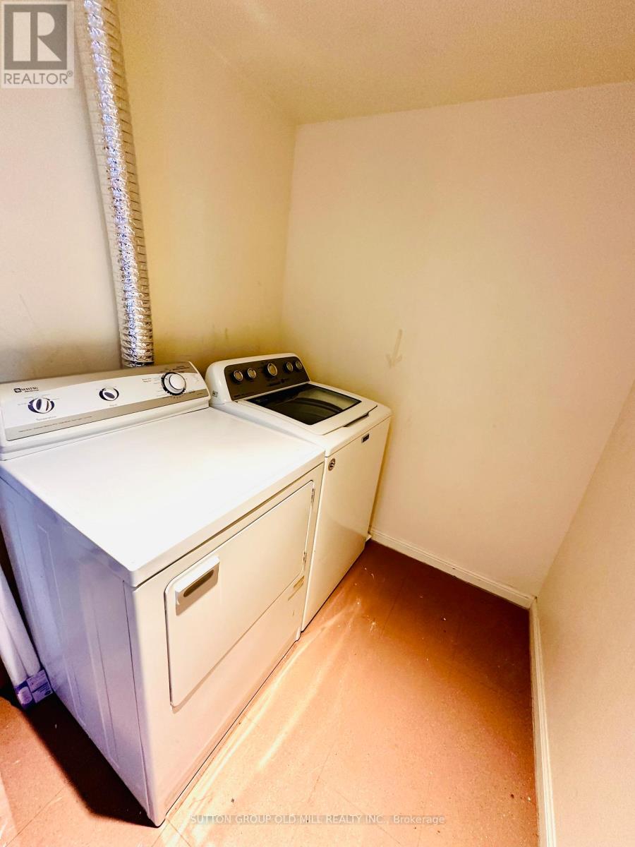 2205 - 101 Subway Crescent, Toronto, Ontario  M9B 6K4 - Photo 17 - W12979872