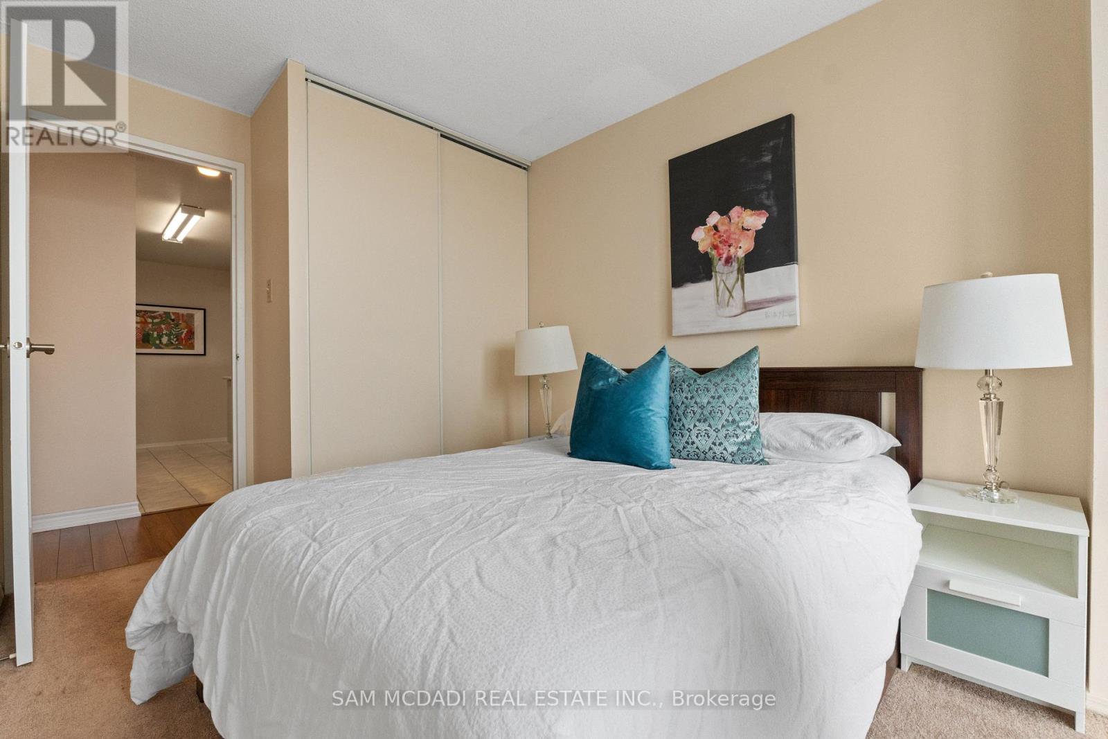 1013 - 35 Trailwood Drive, Mississauga, Ontario  L4Z 3L6 - Photo 15 - W12979896