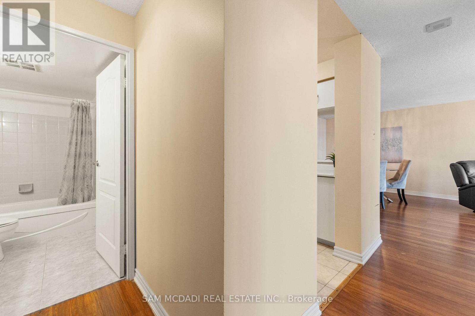 1013 - 35 Trailwood Drive, Mississauga, Ontario  L4Z 3L6 - Photo 17 - W12979896