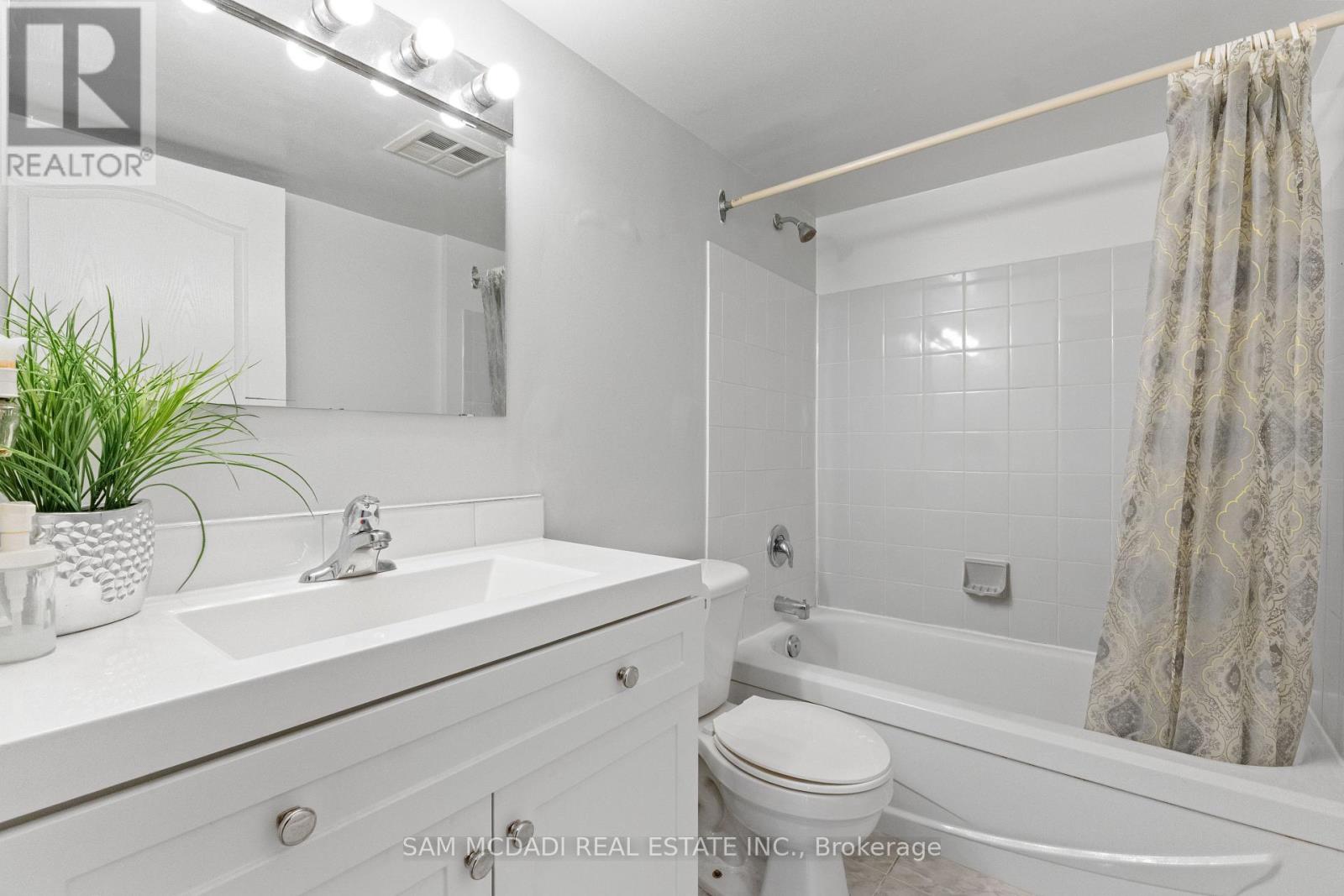 1013 - 35 Trailwood Drive, Mississauga, Ontario  L4Z 3L6 - Photo 18 - W12979896