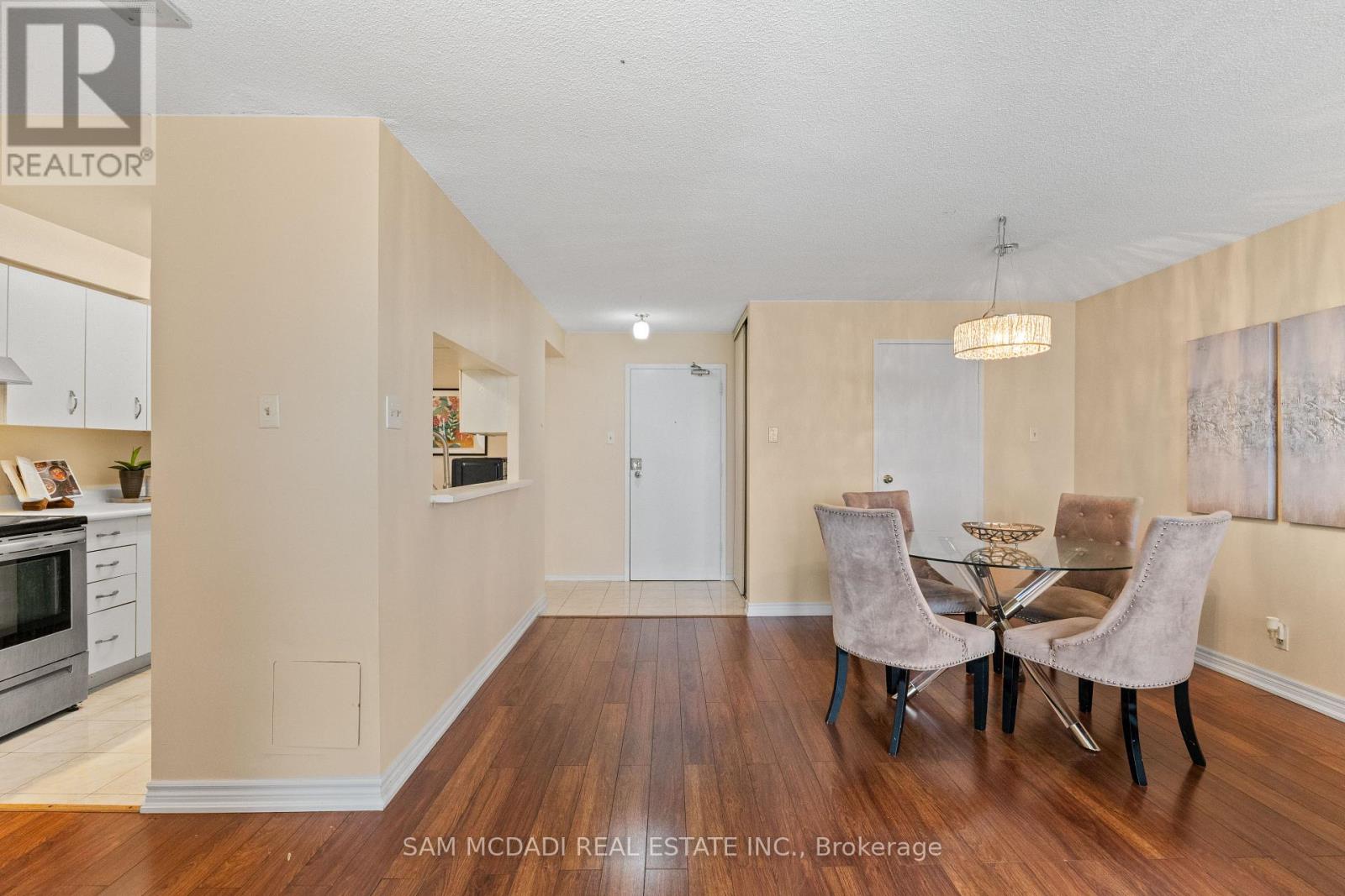 1013 - 35 Trailwood Drive, Mississauga, Ontario  L4Z 3L6 - Photo 2 - W12979896