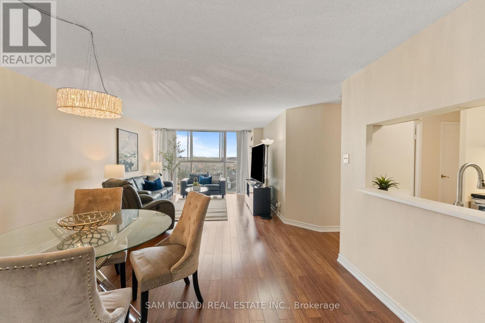 1013 - 35 Trailwood Drive, Mississauga, Ontario  L4Z 3L6 - Photo 7 - W12979896