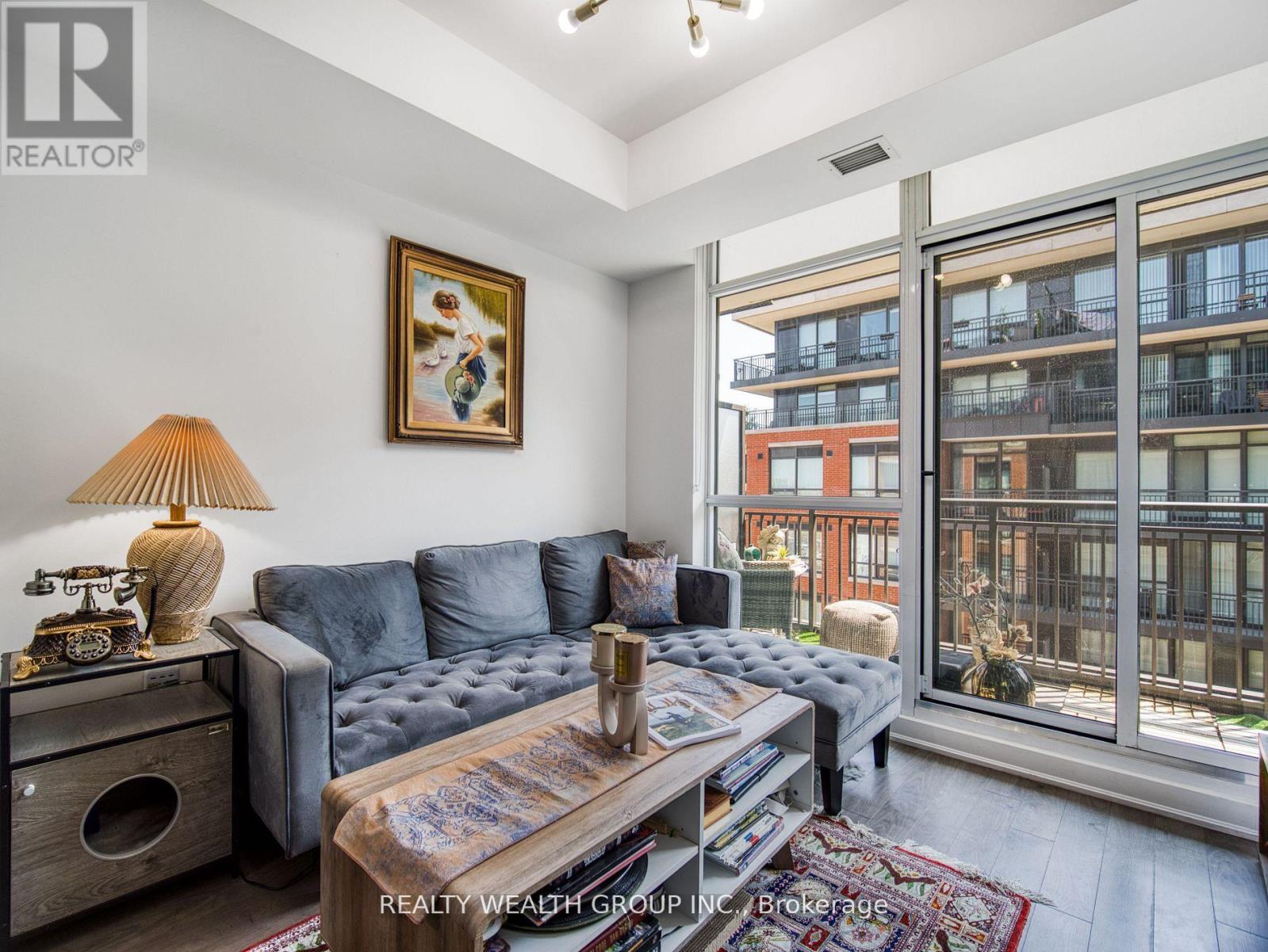 610 - 3091 Dufferin Street, Toronto, Ontario  M6A 0C4 - Photo 4 - W12979916