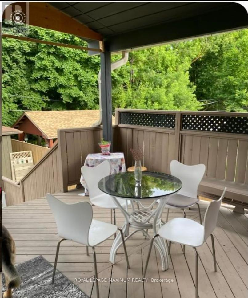 Main - 33 Alhart Drive, Toronto, Ontario  M9V 2N1 - Photo 13 - W12979934