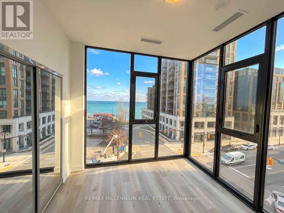 415 - 2075 Lakeshore Road, Burlington, Ontario  L7R 1E2 - Photo 2 - W12979940