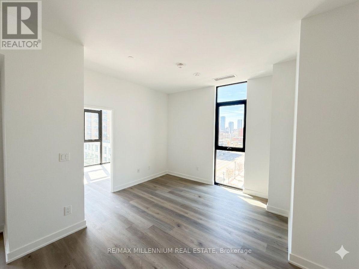 415 - 2075 Lakeshore Road, Burlington, Ontario  L7R 1E2 - Photo 6 - W12979940