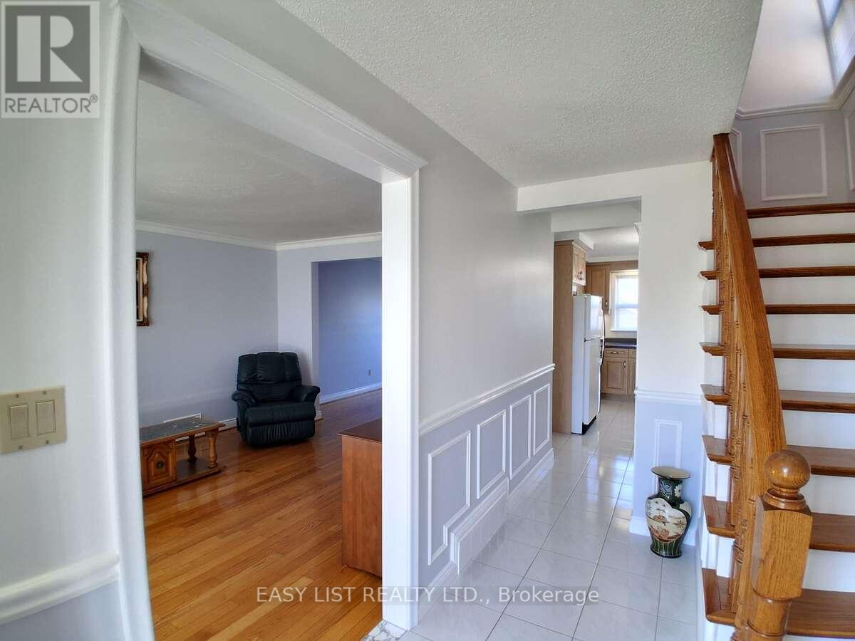 6 Brigham Court, Toronto, Ontario  M9W 1T8 - Photo 9 - W12979958