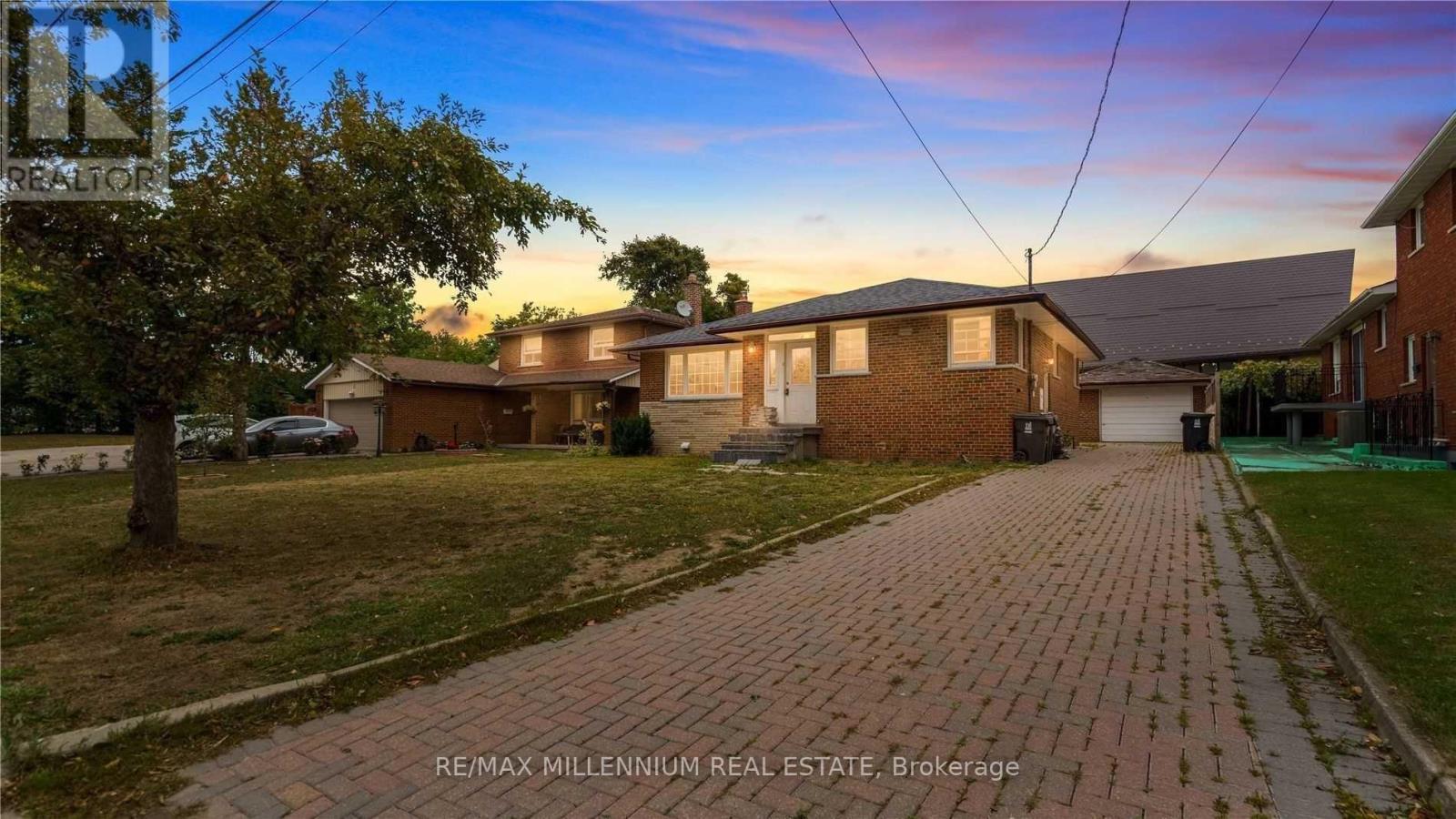 3 JASMINE ROAD, Toronto, Ontario