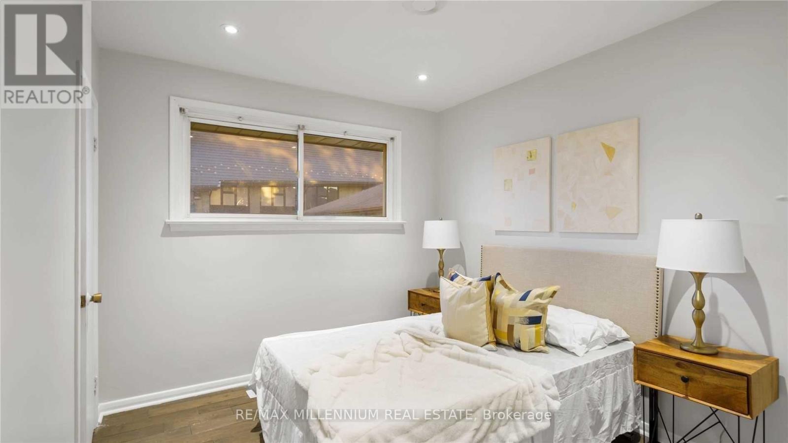 3 Jasmine Road, Toronto, Ontario  M9M 2P8 - Photo 14 - W12979962