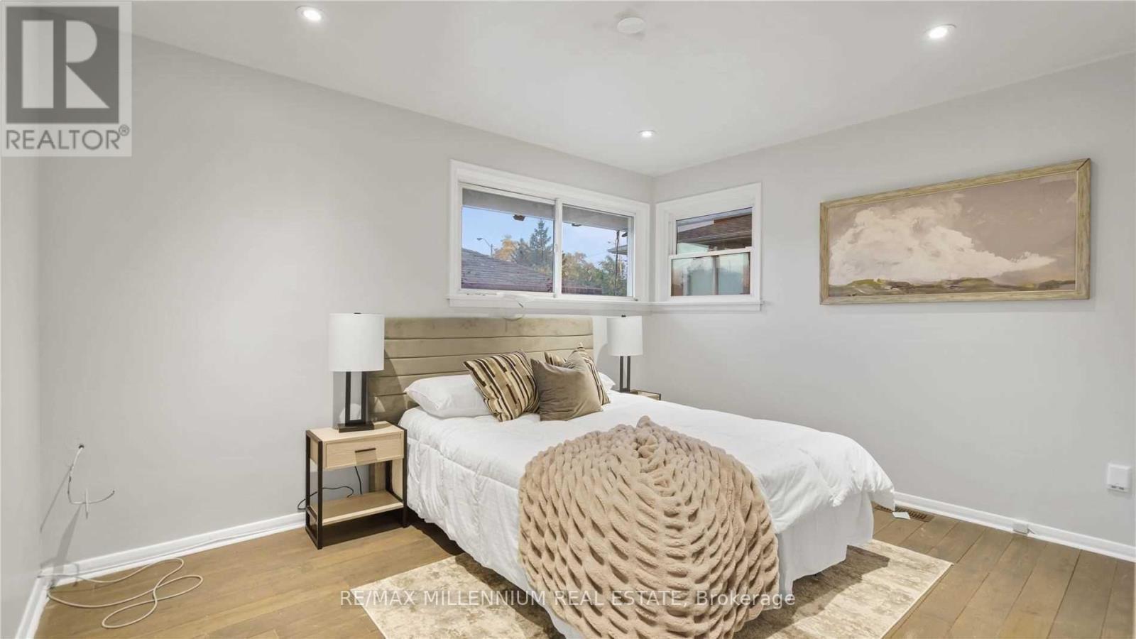 3 Jasmine Road, Toronto, Ontario  M9M 2P8 - Photo 15 - W12979962