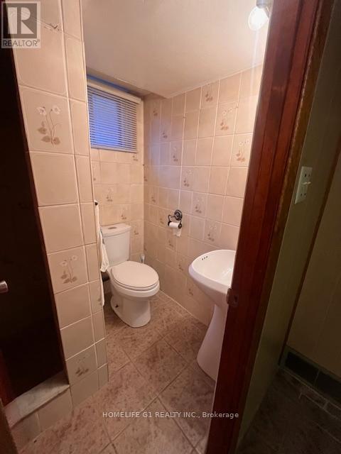 79 Sun Row Drive, Toronto, Ontario  M9P 3H9 - Photo 6 - W12979964