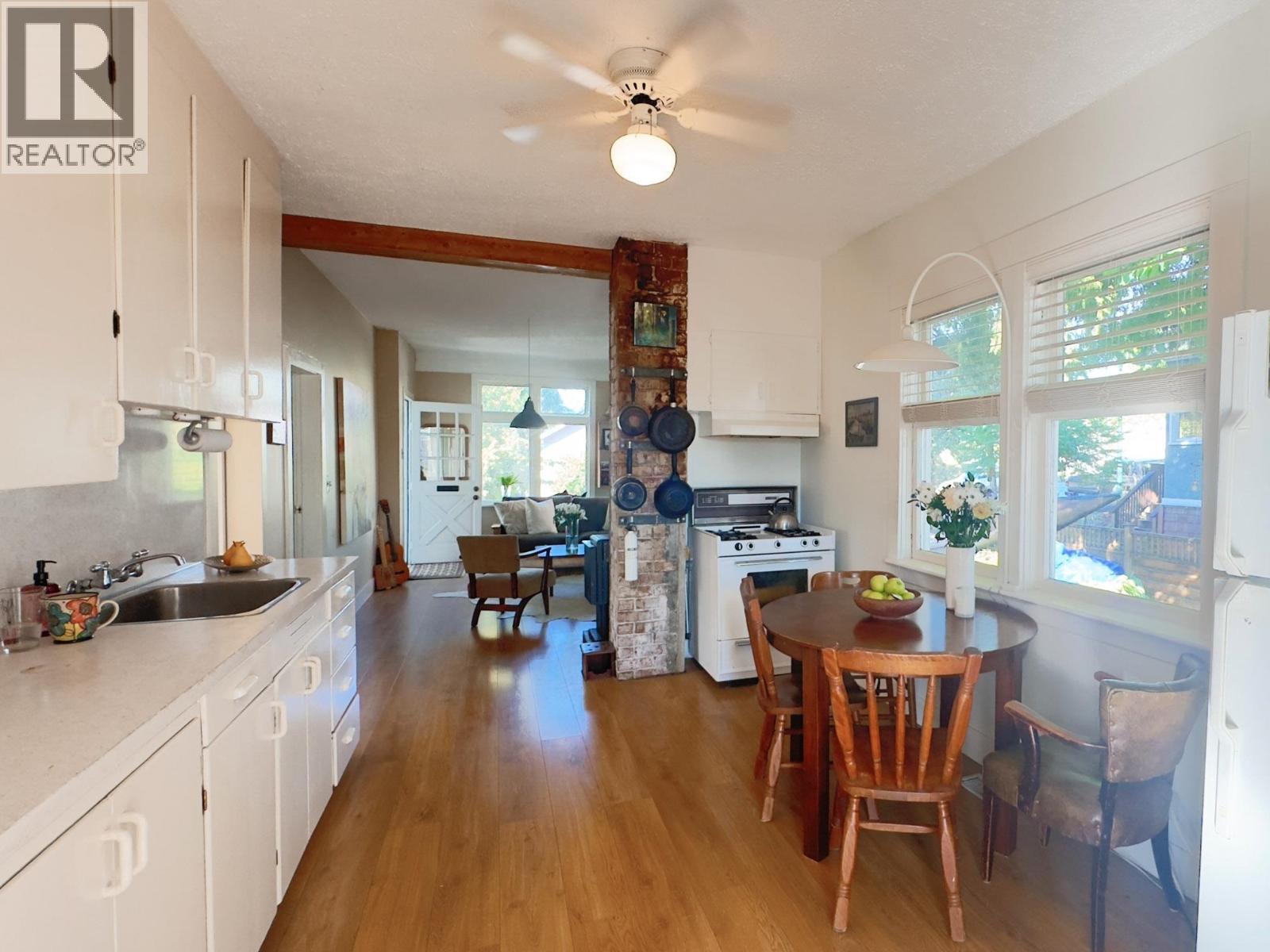 3336 E Georgia Street, Vancouver, British Columbia V5K 2L4 - Photo 13 - R3080470