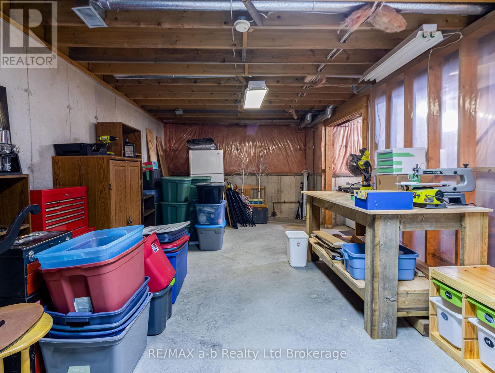 137 Whiting Street, Ingersoll, Ontario  N5C 3B2 - Photo 12 - X12978936