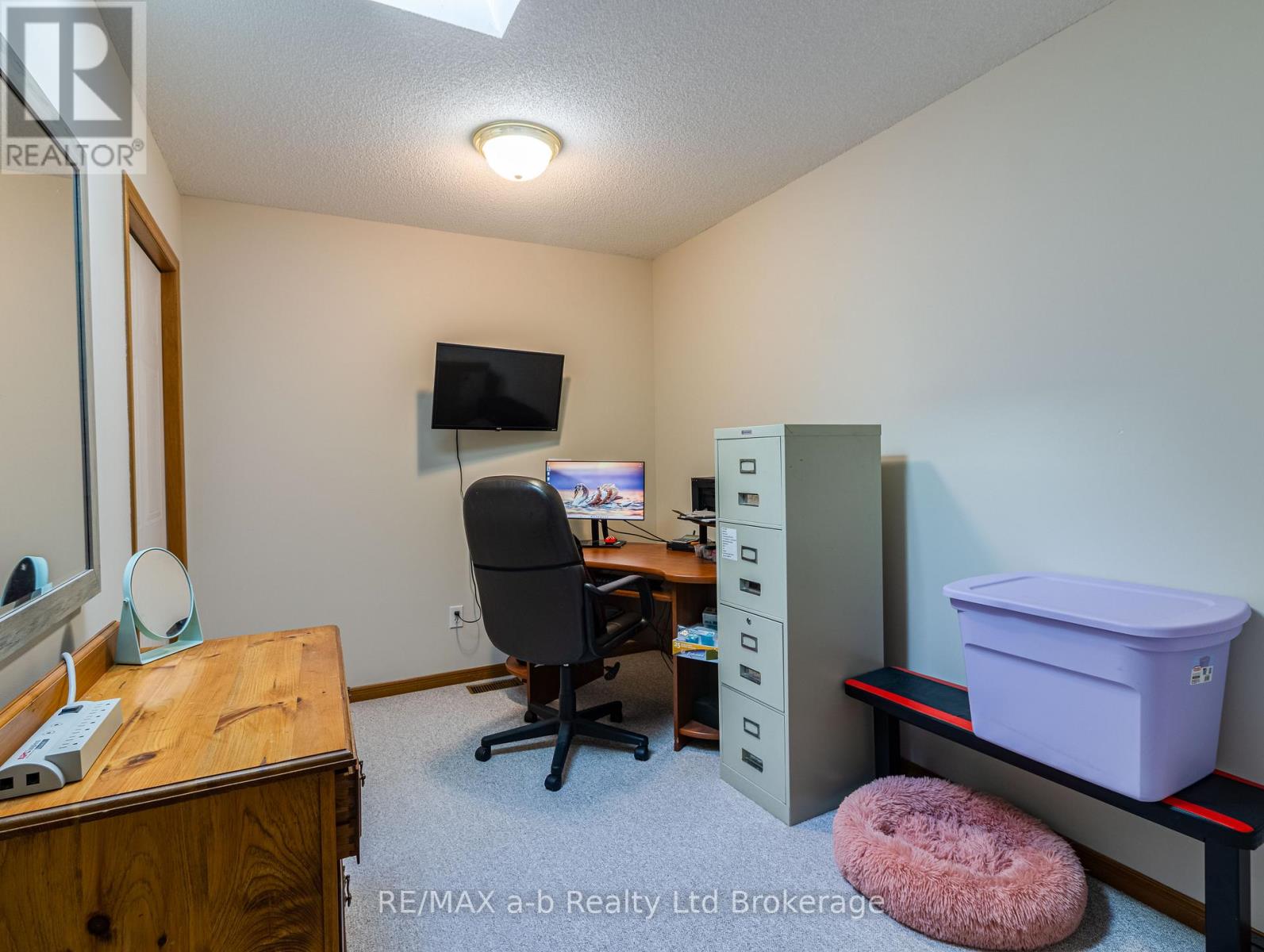 137 Whiting Street, Ingersoll, Ontario  N5C 3B2 - Photo 15 - X12978936