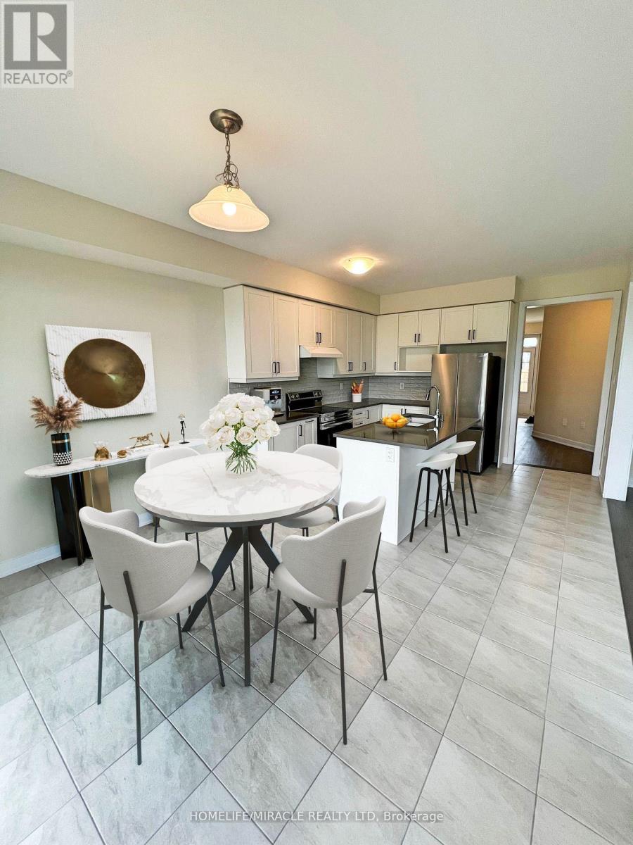 66 Aviron Crescent, Welland, Ontario  L3B 0M3 - Photo 11 - X12979924