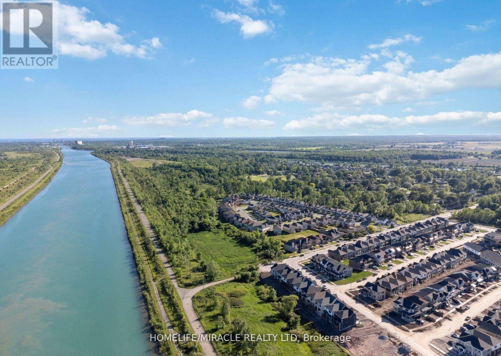 66 Aviron Crescent, Welland, Ontario  L3B 0M3 - Photo 2 - X12979924