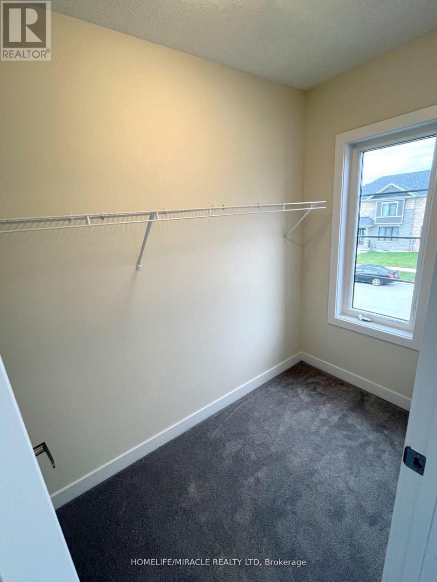 66 Aviron Crescent, Welland, Ontario  L3B 0M3 - Photo 21 - X12979924