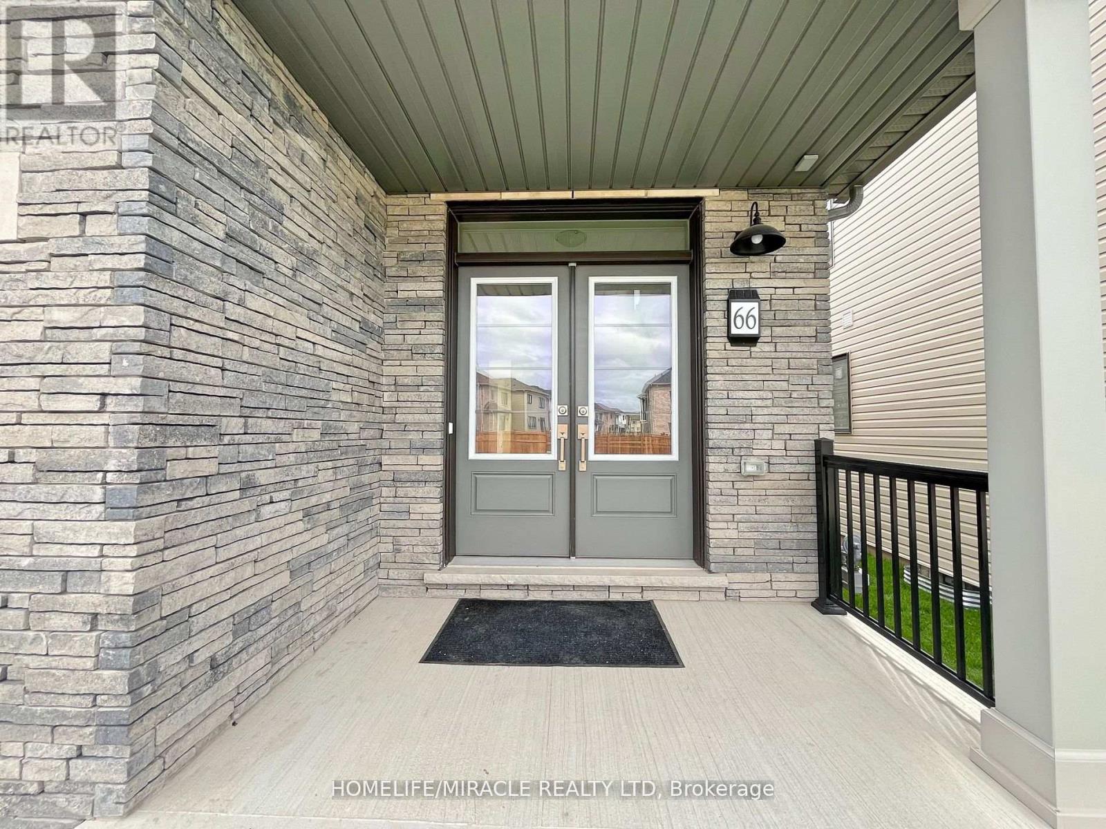 66 Aviron Crescent, Welland, Ontario  L3B 0M3 - Photo 3 - X12979924