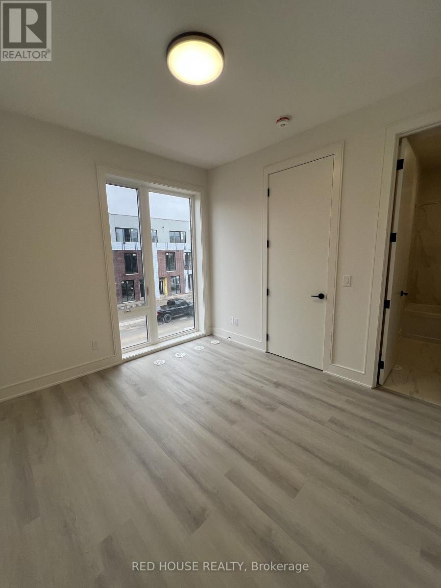 120 Everett Common, St. Catharines, Ontario  L2P 0G8 - Photo 14 - X12979952