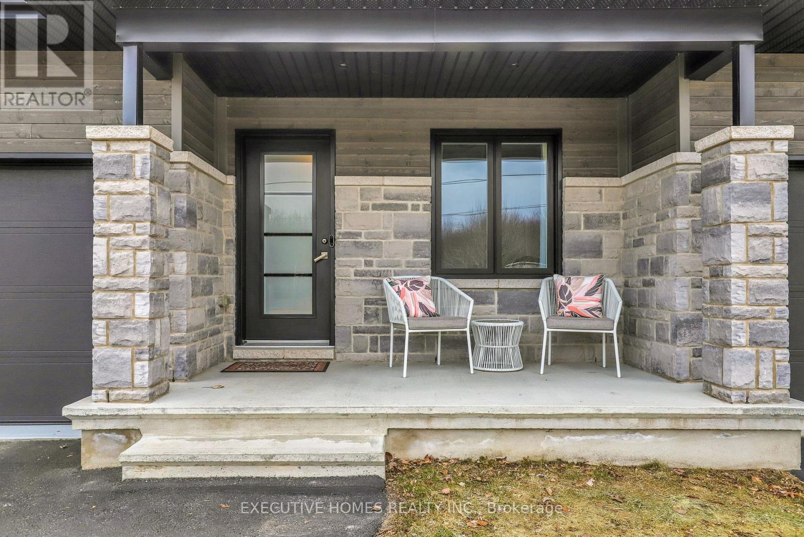 52 Des Benevoles Street, The Nation, Ontario  K0A 2M0 - Photo 2 - X12979984