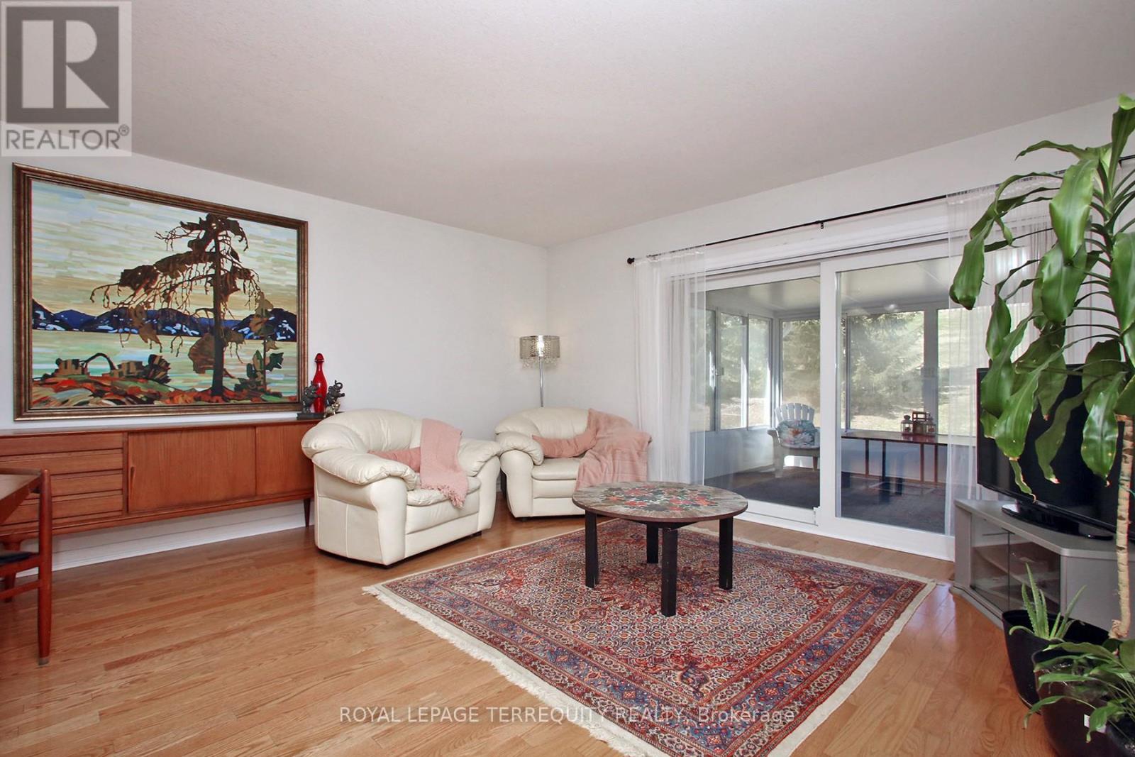 69 - 123 Village Crescent, Peterborough, Ontario  K9J 0A9 - Photo 7 - X12980014