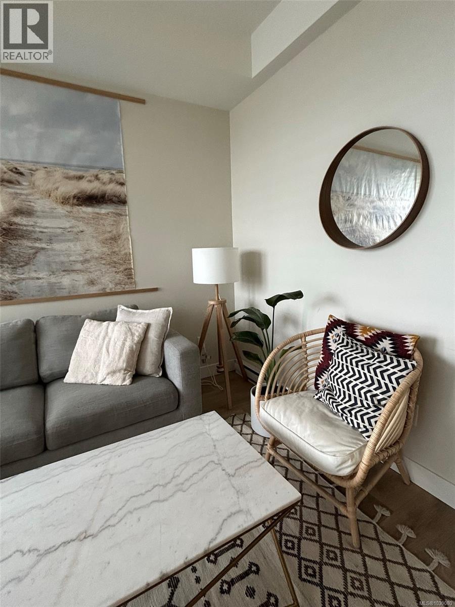 301 613 Herald St, Victoria, British Columbia  V8X 1S8 - Photo 7 - 1030080