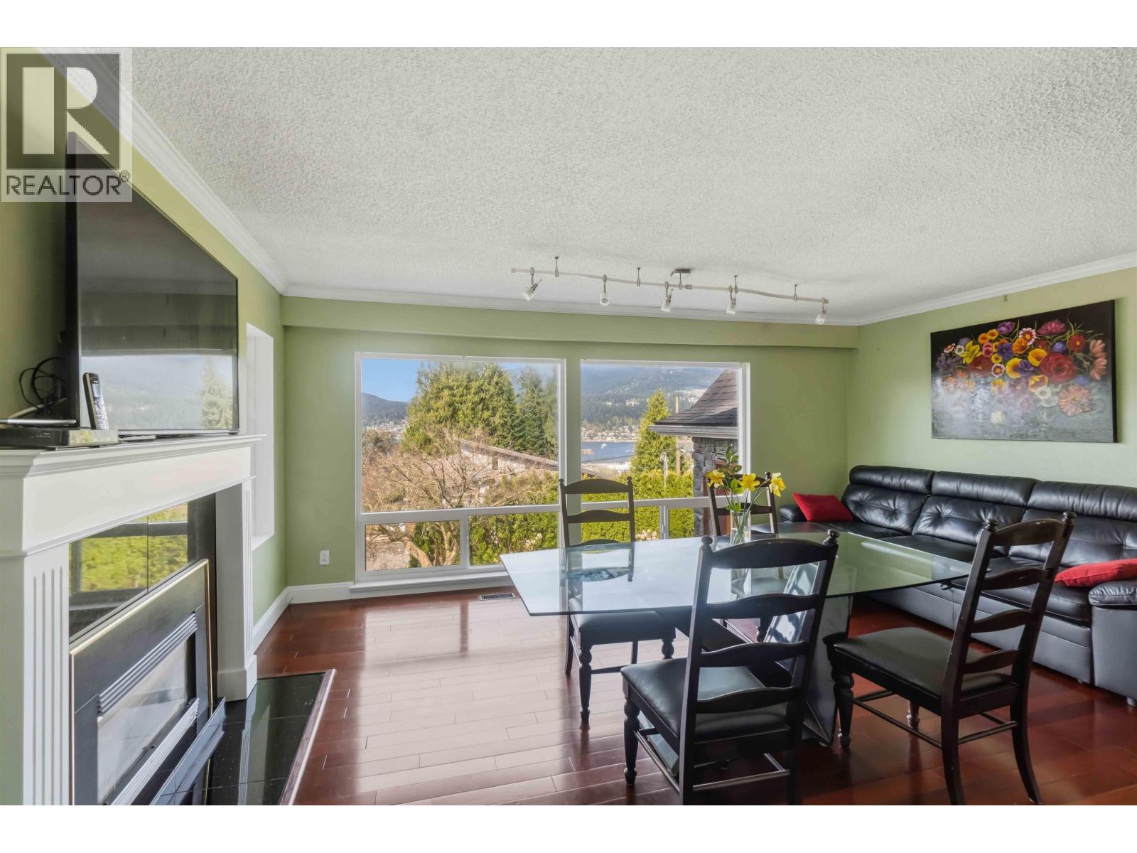 2331 Henry Street, Port Moody, British Columbia  V3H 2J4 - Photo 8 - R3109228