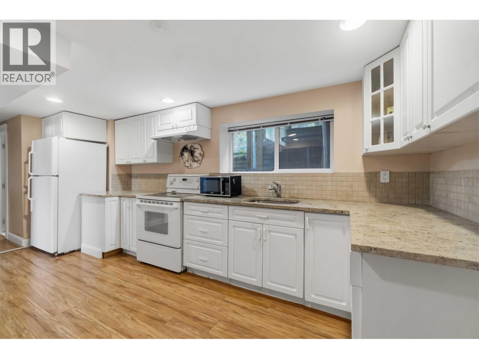 2331 Henry Street, Port Moody, British Columbia  V3H 2J4 - Photo 17 - R3109228