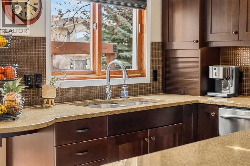 14 Sun Harbour Way SE, Calgary, Alberta  T2X 3C6 - Photo 6 - A2299307