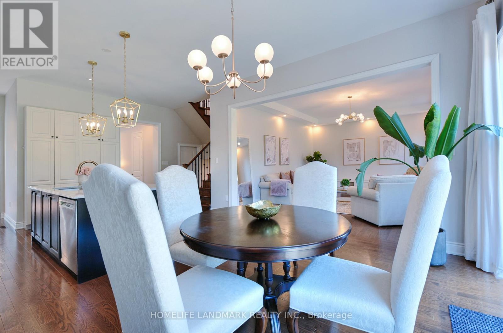 115 Mitchell Place, Newmarket, Ontario  L3Y 0C7 - Photo 7 - N12975912