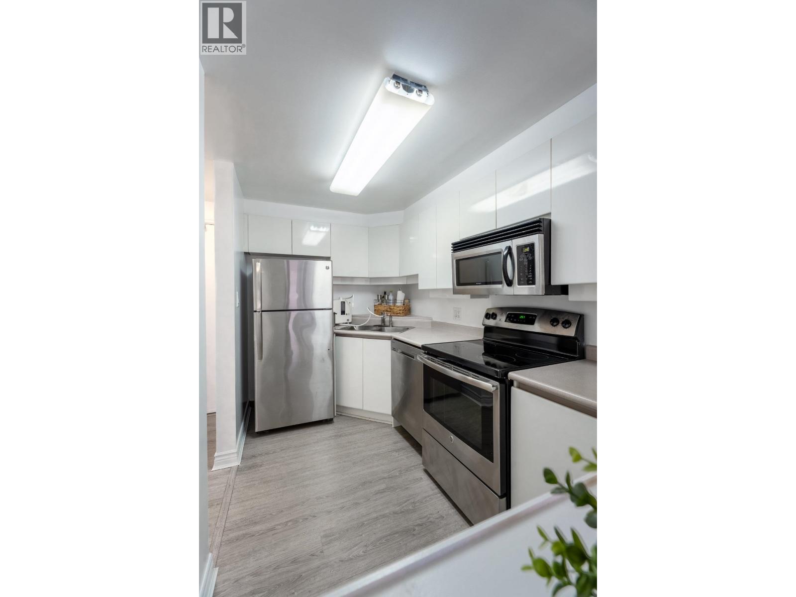 2102 930 Cambie Street, Vancouver, British Columbia V6B 5X6 - Photo 6 - R3109541