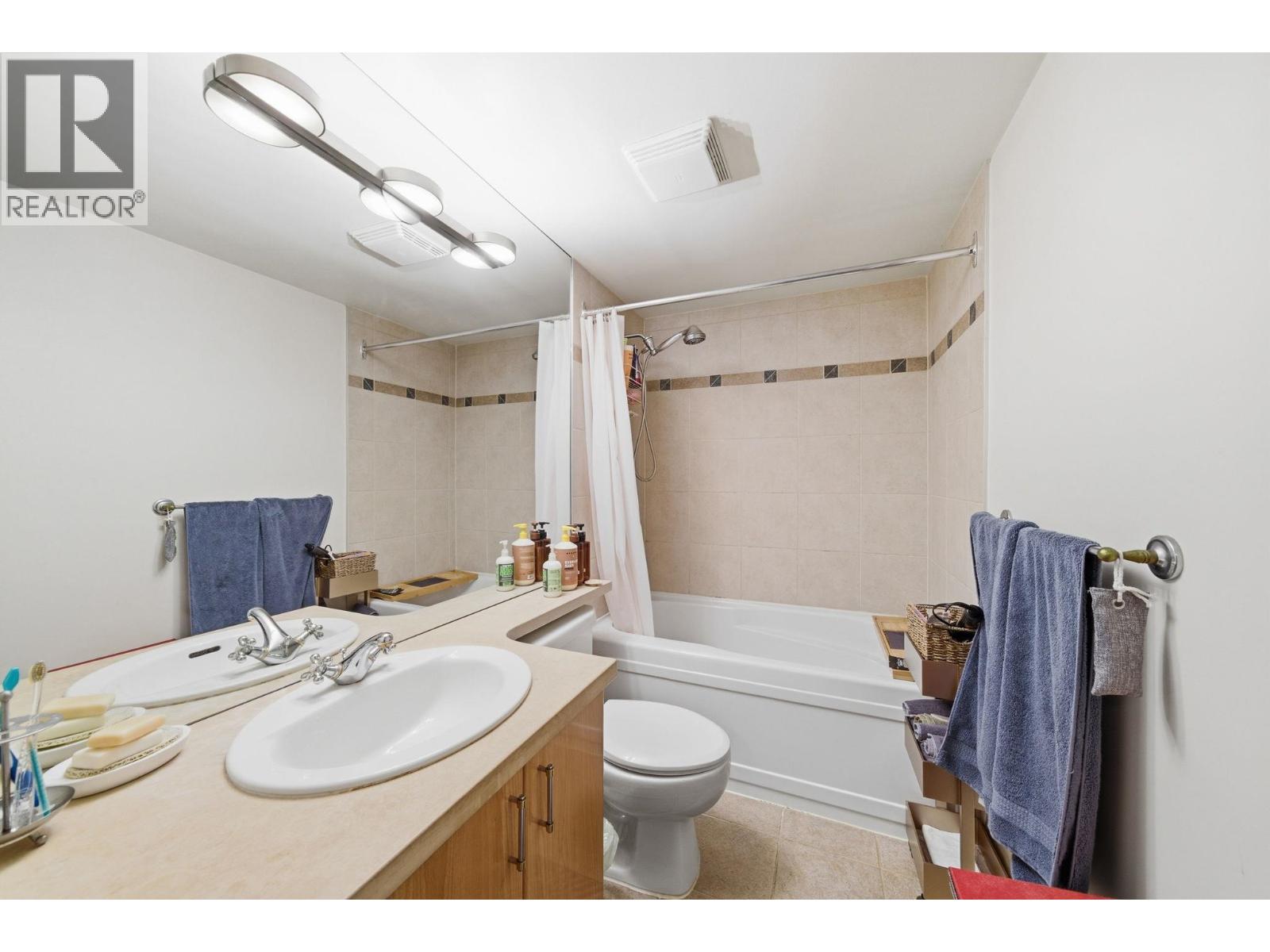 1808 193 Aquarius Mews, Vancouver, British Columbia  V6Z 2Z2 - Photo 23 - R3109545