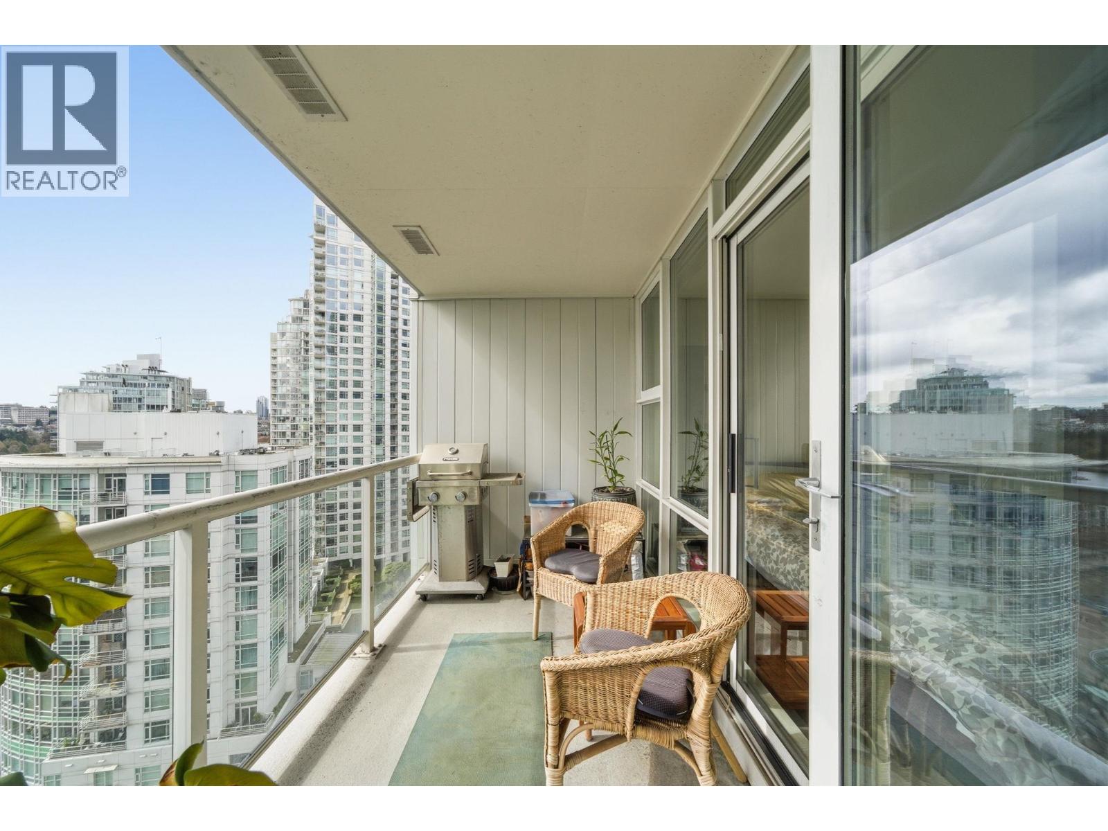 1808 193 Aquarius Mews, Vancouver, British Columbia  V6Z 2Z2 - Photo 4 - R3109545