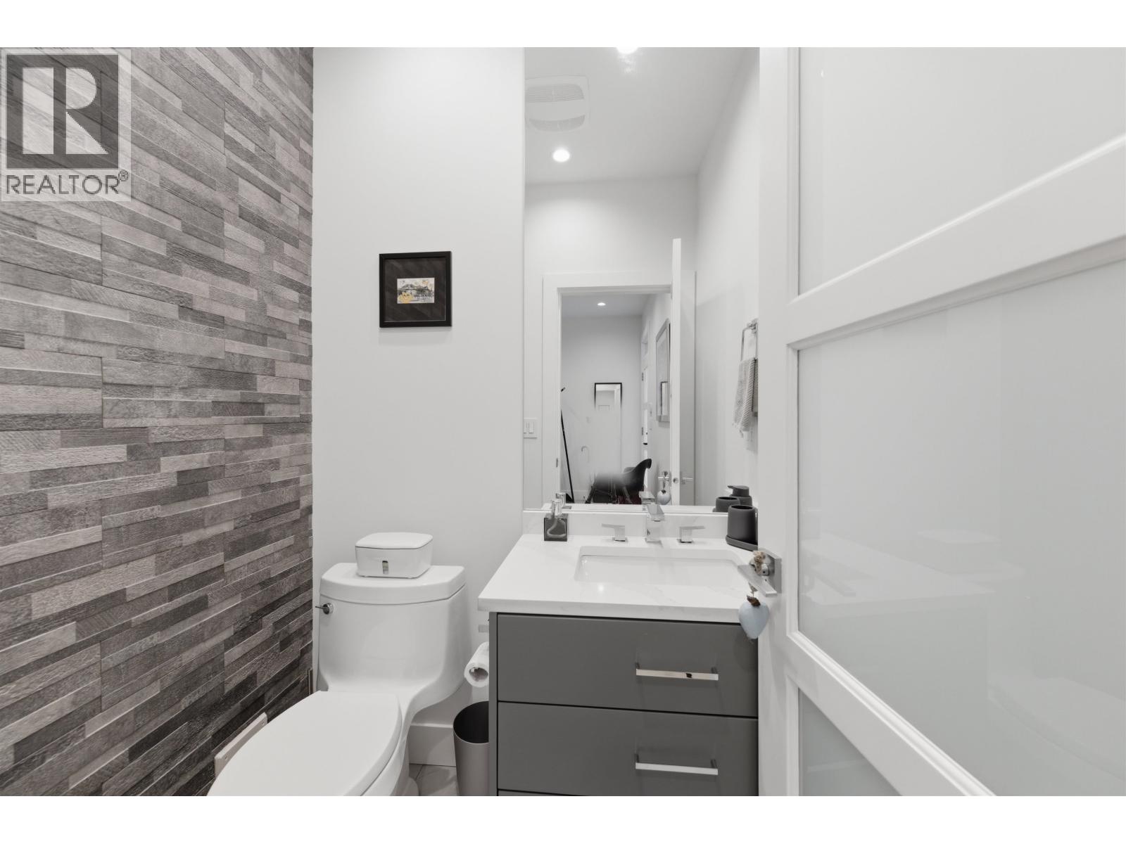 1 272 E 9th Street, North Vancouver, British Columbia  V7L 2B1 - Photo 16 - R3109551