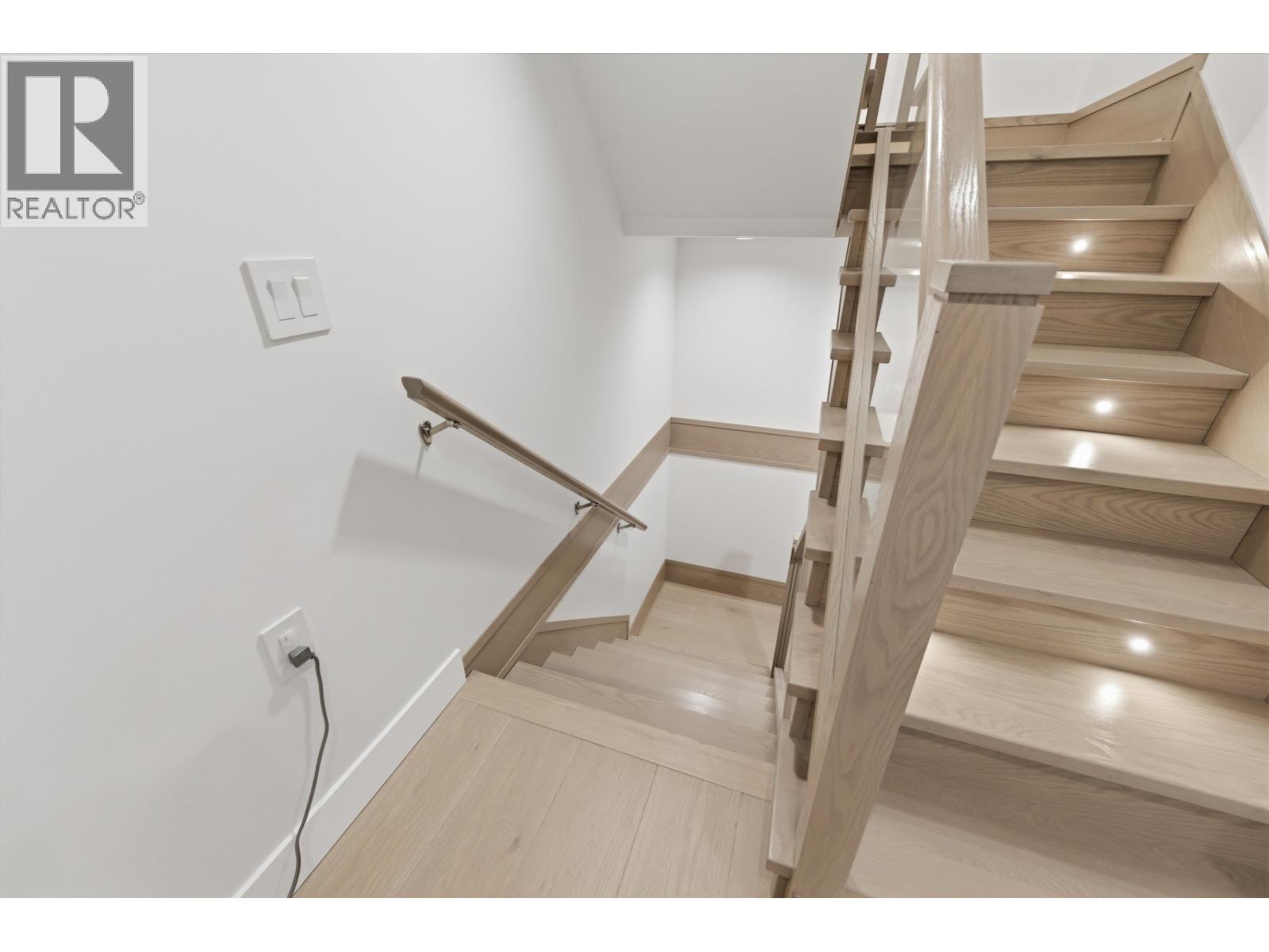 1 272 E 9th Street, North Vancouver, British Columbia  V7L 2B1 - Photo 33 - R3109551