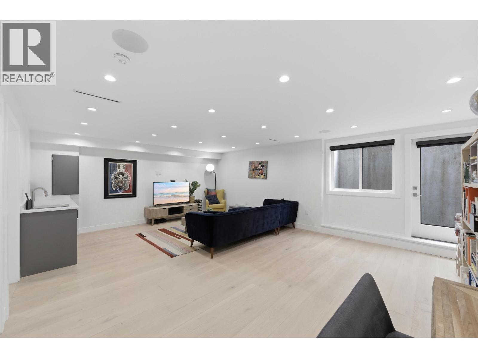 1 272 E 9th Street, North Vancouver, British Columbia  V7L 2B1 - Photo 34 - R3109551