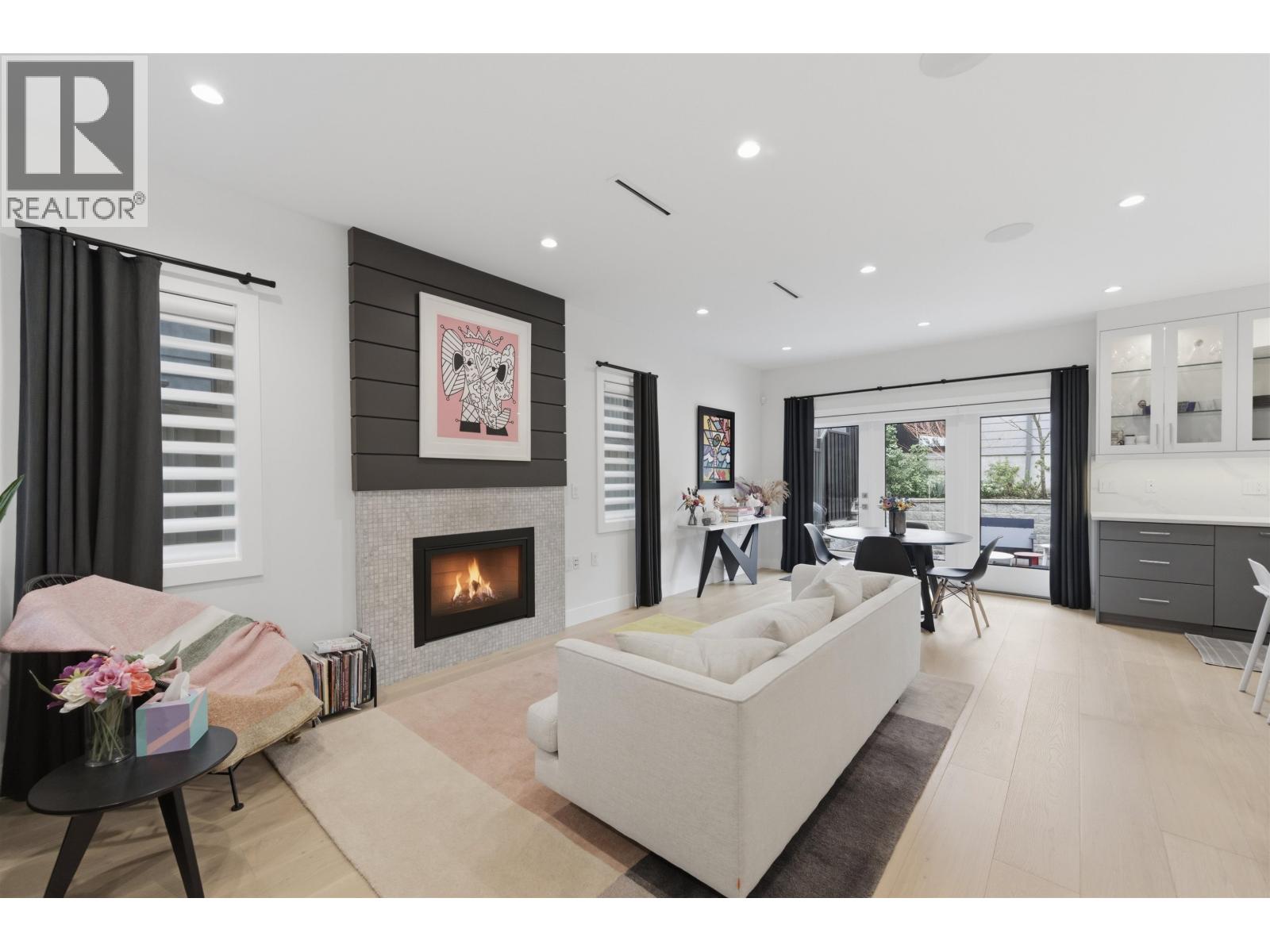 1 272 E 9th Street, North Vancouver, British Columbia  V7L 2B1 - Photo 5 - R3109551