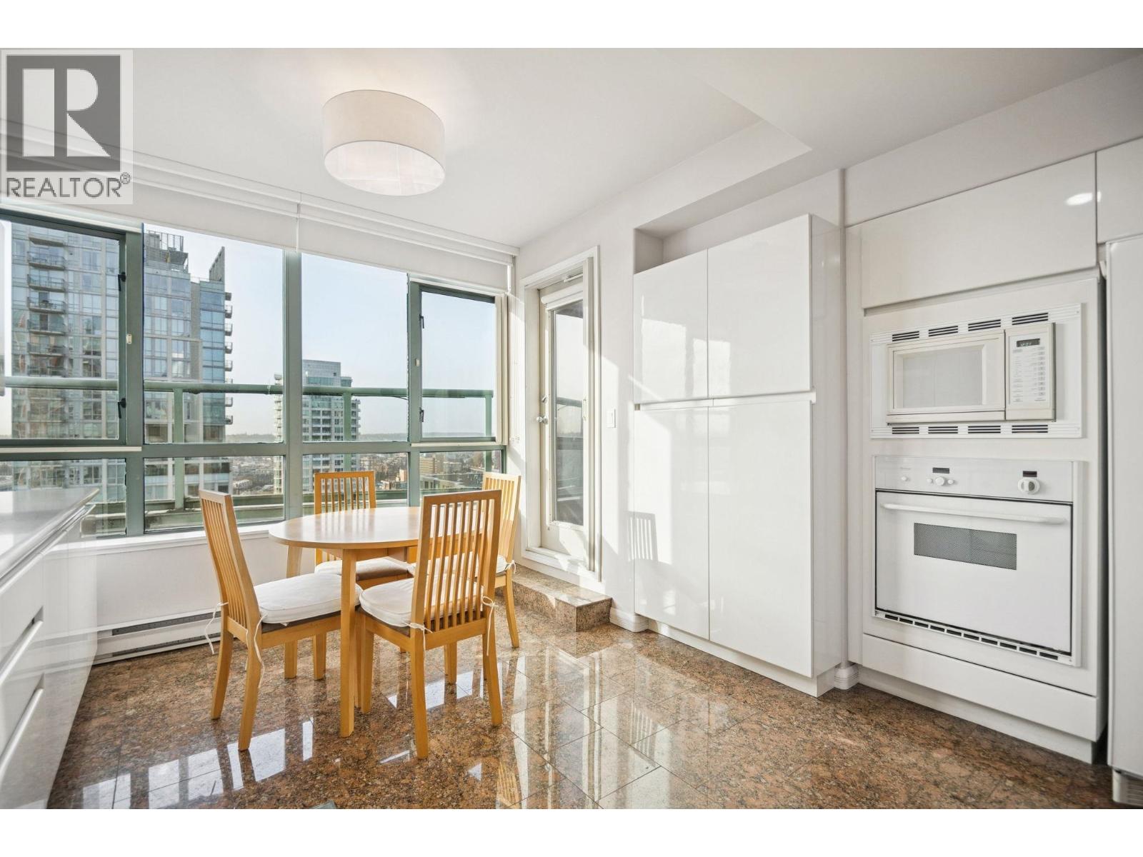 Ph 3-4 1383 Howe Street, Vancouver, British Columbia  V6Z 2R5 - Photo 10 - R3109566