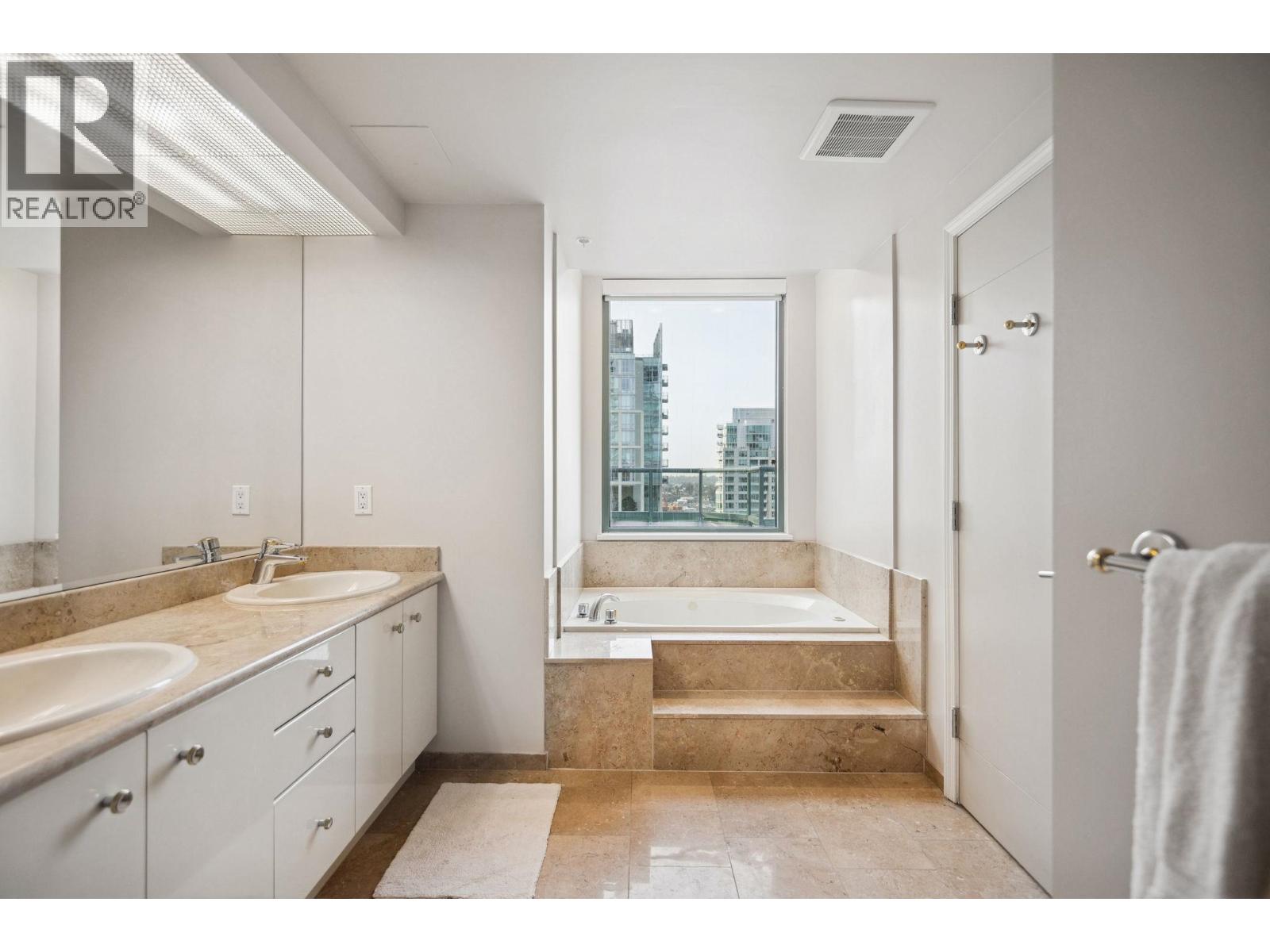 Ph 3-4 1383 Howe Street, Vancouver, British Columbia  V6Z 2R5 - Photo 19 - R3109566