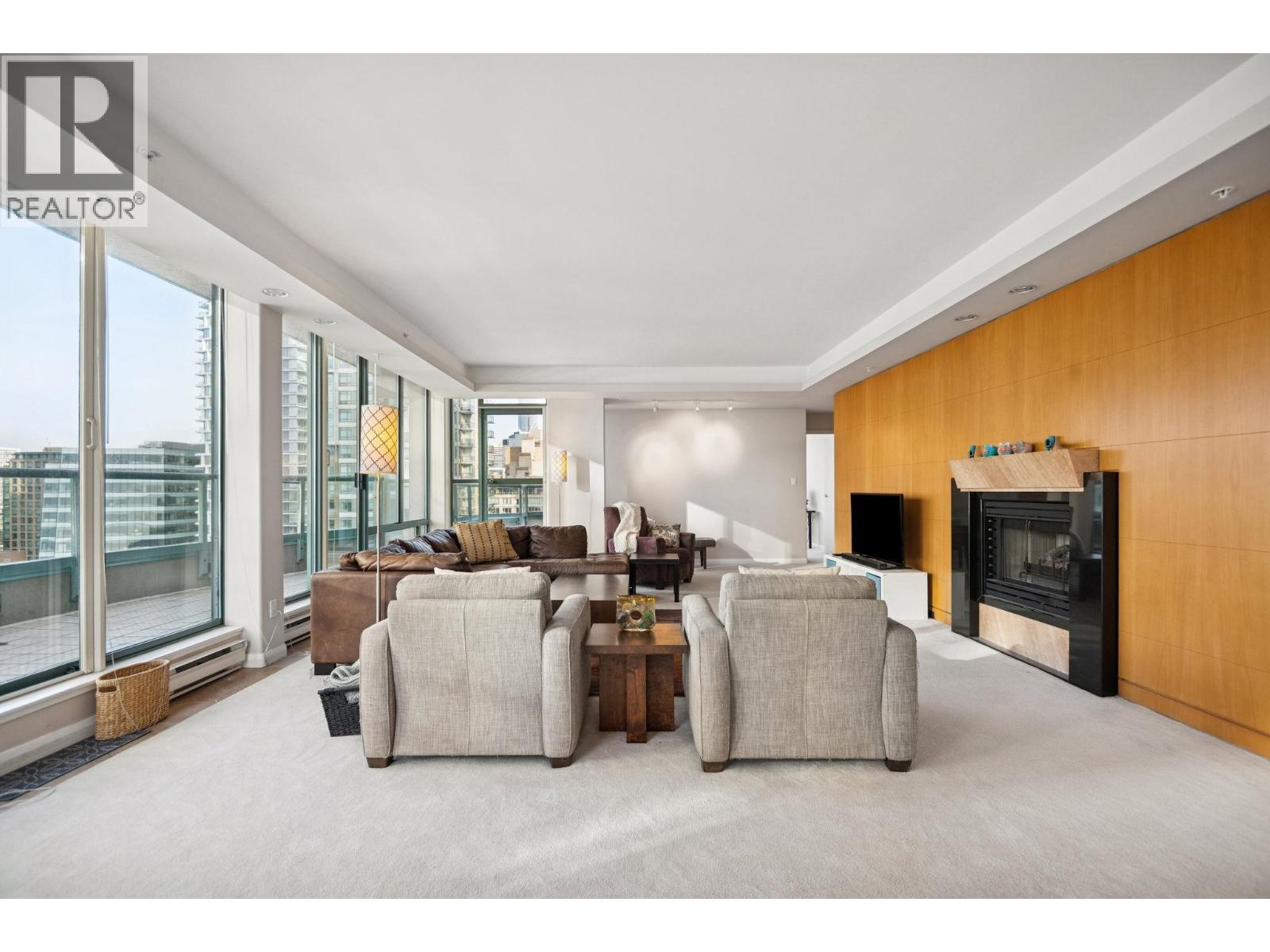 Ph 3-4 1383 Howe Street, Vancouver, British Columbia  V6Z 2R5 - Photo 4 - R3109566