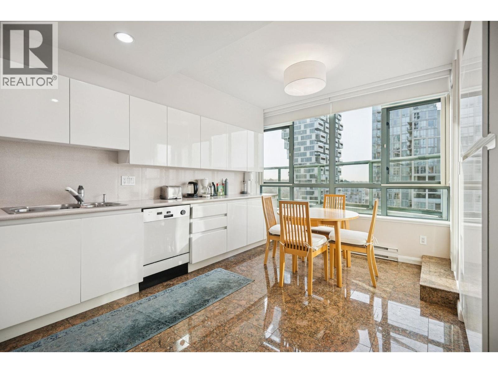 Ph 3-4 1383 Howe Street, Vancouver, British Columbia  V6Z 2R5 - Photo 8 - R3109566