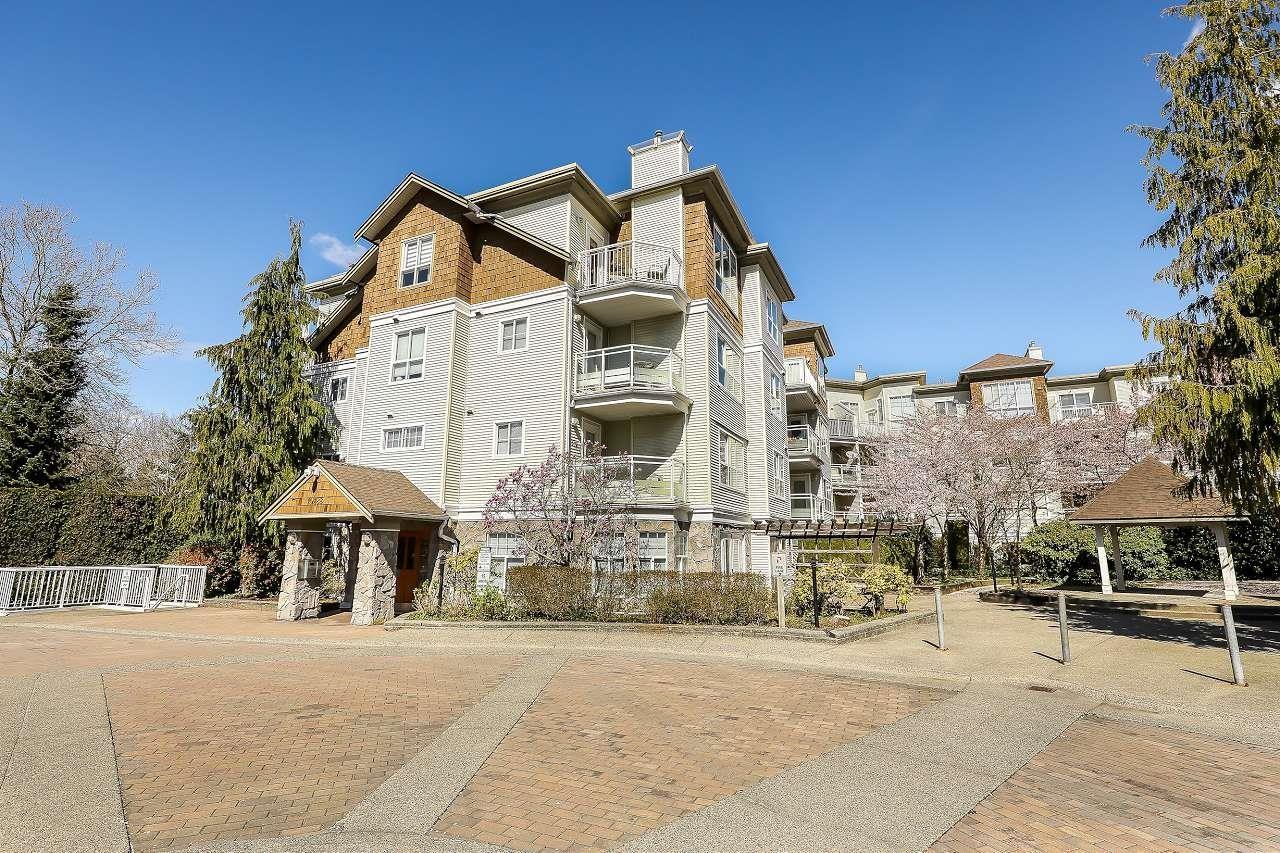 204 10188 155 Street, Surrey, British Columbia  V3R 0R6 - Photo 2 - R3107985