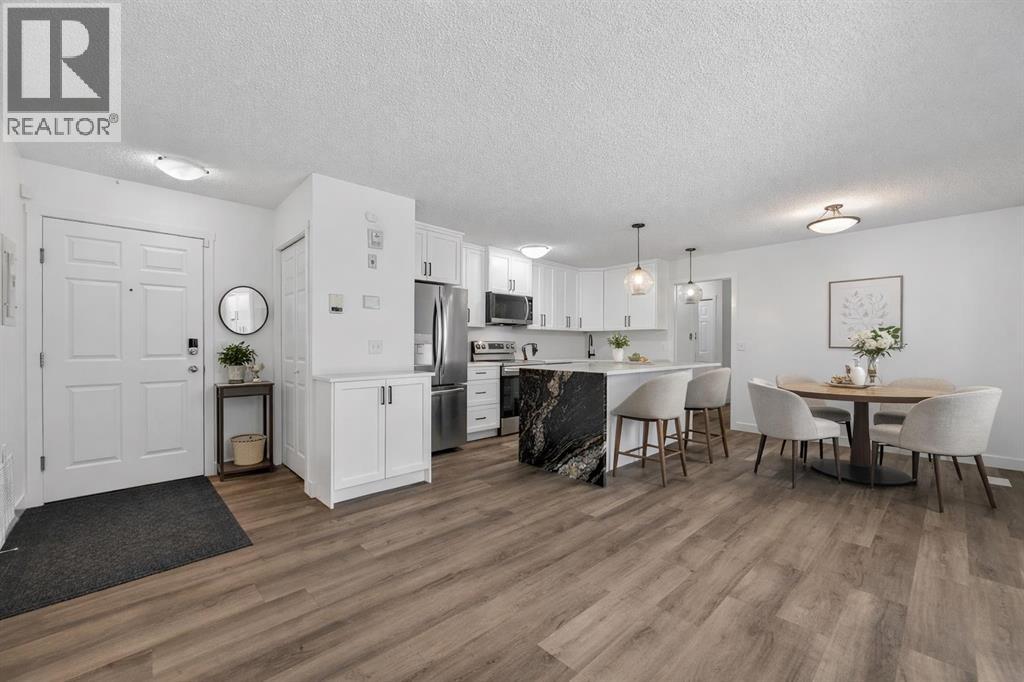 2, 170 N Railway Street, Okotoks, Alberta