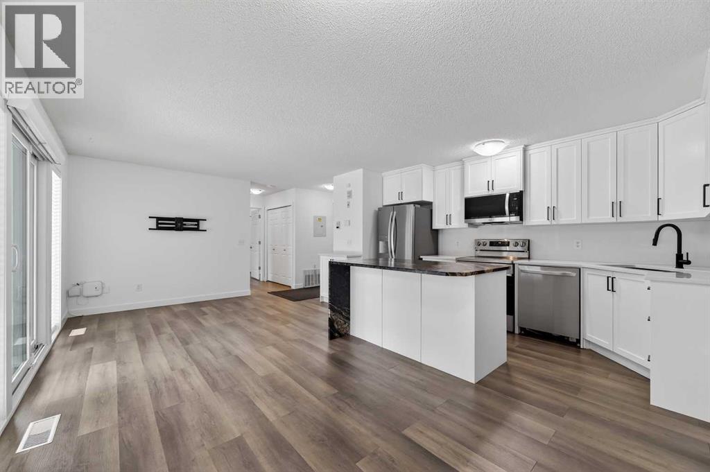 2, 170 N Railway Street, Okotoks, Alberta  T1S 1Z8 - Photo 7 - A2294578