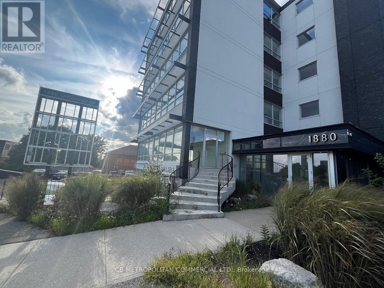 200 - 1880 O'CONNOR DRIVE, Toronto, Ontario