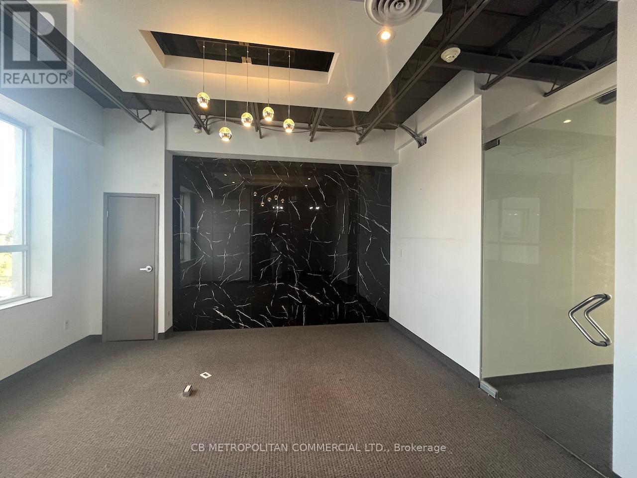 200 - 1880 O'connor Drive, Toronto (Victoria Village), Ontario  M4A 1W9 - Photo 2 - C12980032