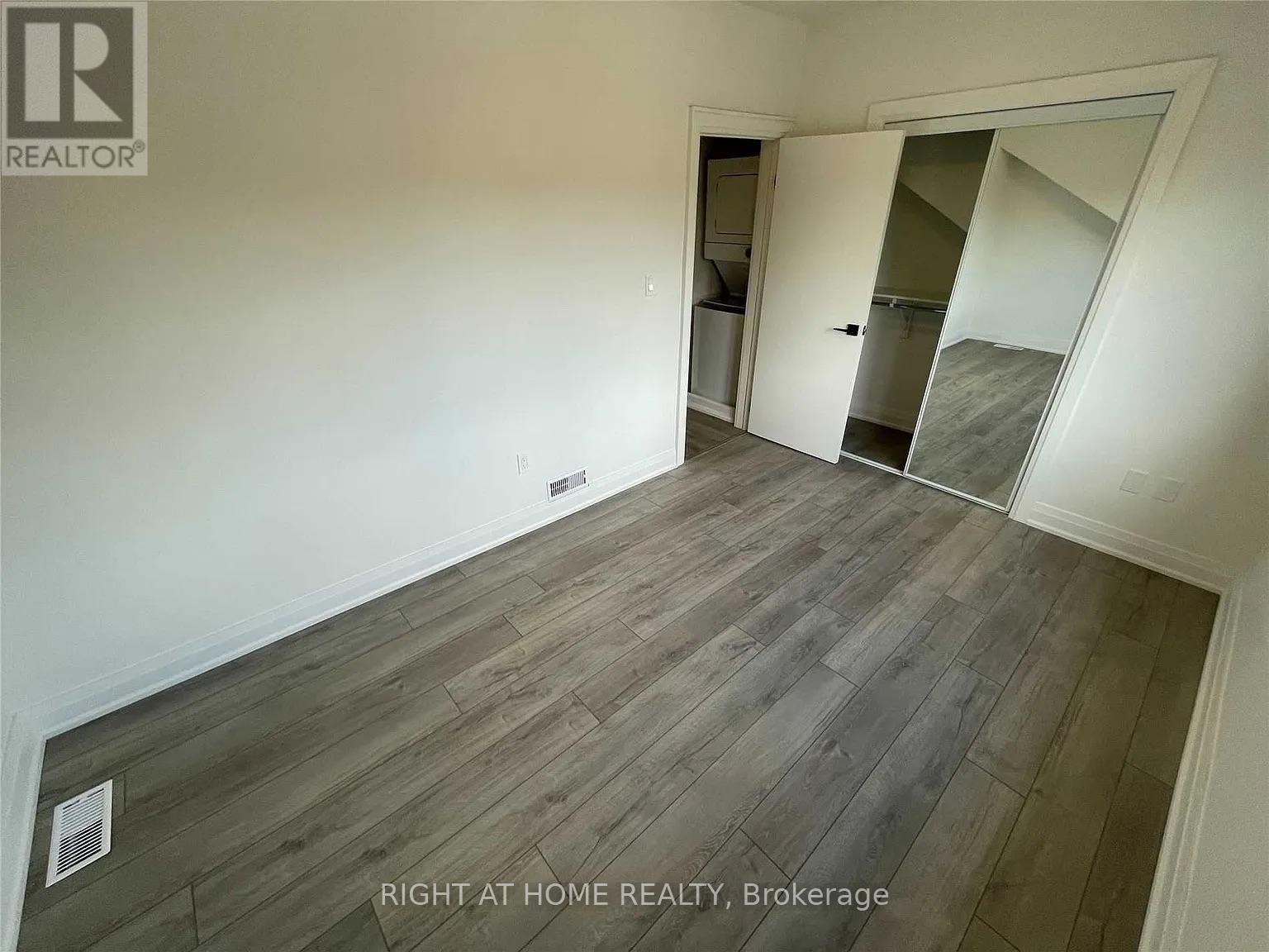 Upper - 380 Northcliffe Boulevard, Toronto (Oakwood Village), Ontario  M6E 3L1 - Photo 12 - C12980058