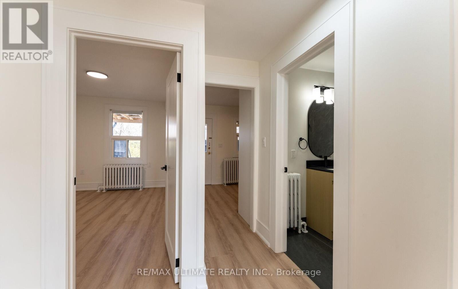 484a Cosburn Avenue, Toronto (East York), Ontario  M4J 2N5 - Photo 10 - E12980038